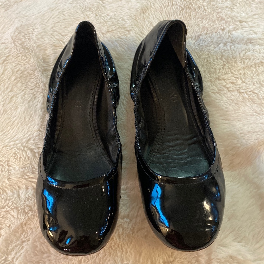 Cute Vera Wang Back Patent Leather Flats